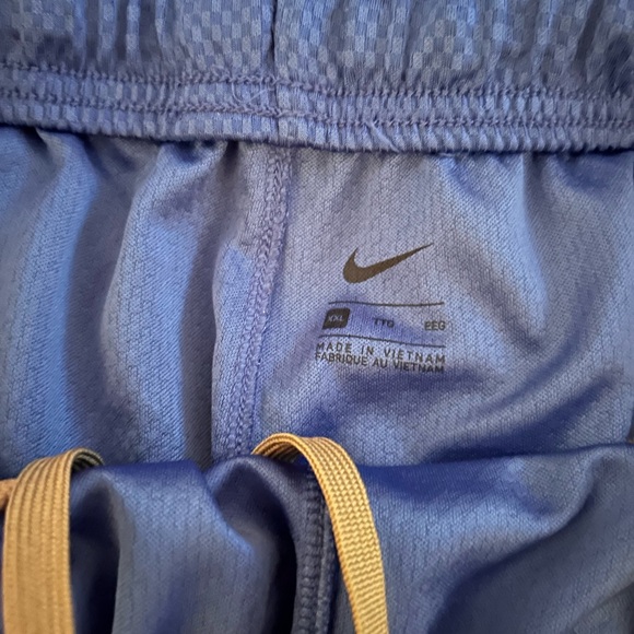 Nike duke blue devils basketball shorts size xxl - Picture 3 of 3